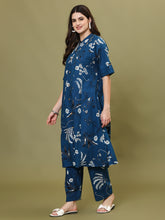 Digital Printed Cotton Blend Kurta With Pants